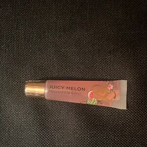1 NEW Victoria’s Secret juicy melon lip gloss